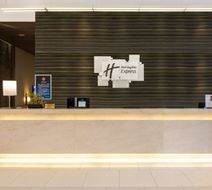 Holiday Inn Express Beijing Yizhuang Lobby