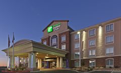 Holiday Inn Express Hotel & Suites