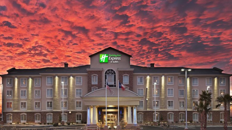 <b>Holiday Inn Express Hotel & Suites Exterior</b>. Images powered by <a href="https://www.leonardoworldwide.com/" title="Leonardo Worldwide" target="_blank">Leonardo</a>.