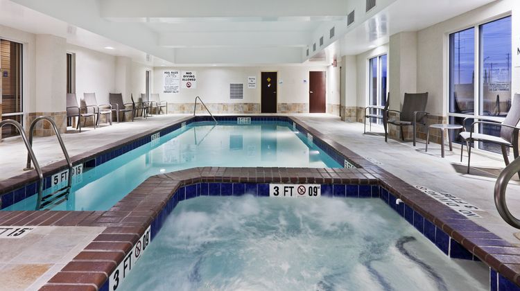 Holiday Inn Express Hotel & Suites Pool