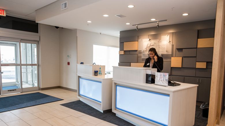 <b>Holiday Inn Express & Suites Marietta Lobby</b>. Images powered by <a href="https://www.leonardoworldwide.com/" title="Leonardo Worldwide" target="_blank">Leonardo</a>.