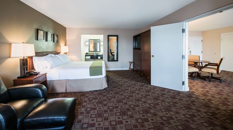 <b>Holiday Inn Express Room</b>. Images powered by <a href="https://www.leonardoworldwide.com/" title="Leonardo Worldwide" target="_blank">Leonardo</a>.