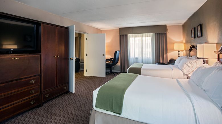 <b>Holiday Inn Express Room</b>. Images powered by <a href="https://www.leonardoworldwide.com/" title="Leonardo Worldwide" target="_blank">Leonardo</a>.