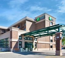 Holiday Inn Express Exterior