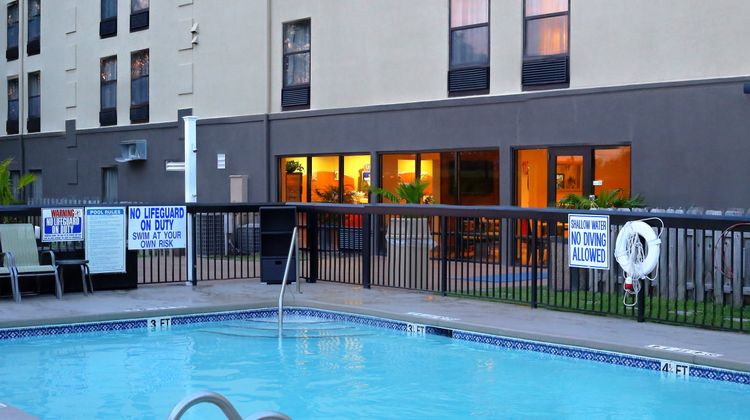 Holiday Inn Express Blythewood Pool