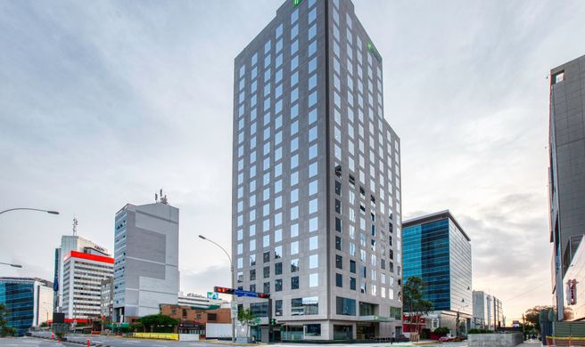 Holiday Inn Express Lima San Isidro Exterior