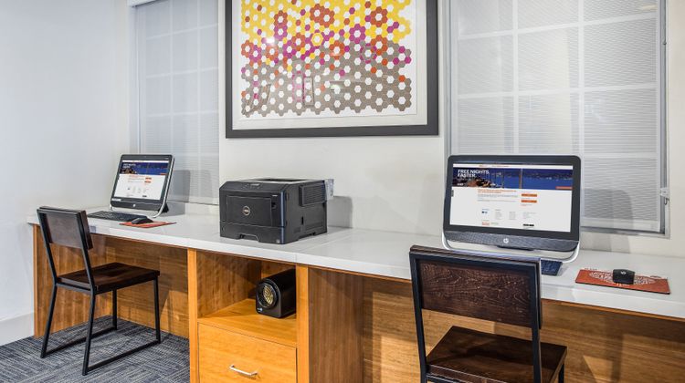Holiday Inn Express Knoxville Airport Other