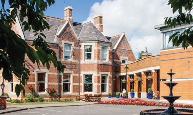 Brandon House Hotel Exterior