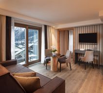 Le Massif Hotel Lobby