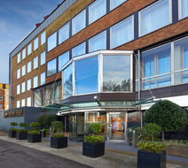 Crowne Plaza London Ealing Exterior
