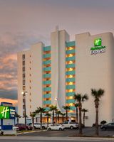 Holiday Inn Express Suites Oceanfront