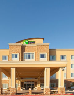 Holiday Inn Express Hotel & Suites Buda