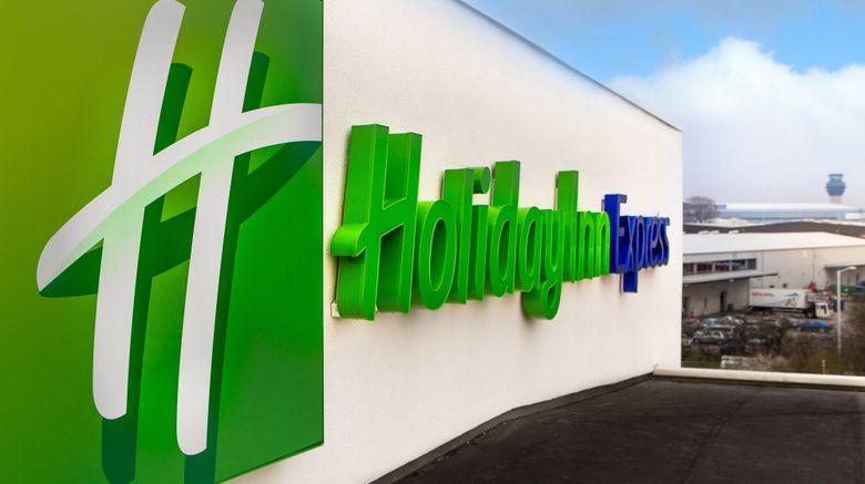<b>Holiday Inn Express Manchester Airport Exterior</b>. Images powered by <a href="https://www.leonardoworldwide.com/" title="Leonardo Worldwide" target="_blank">Leonardo</a>.