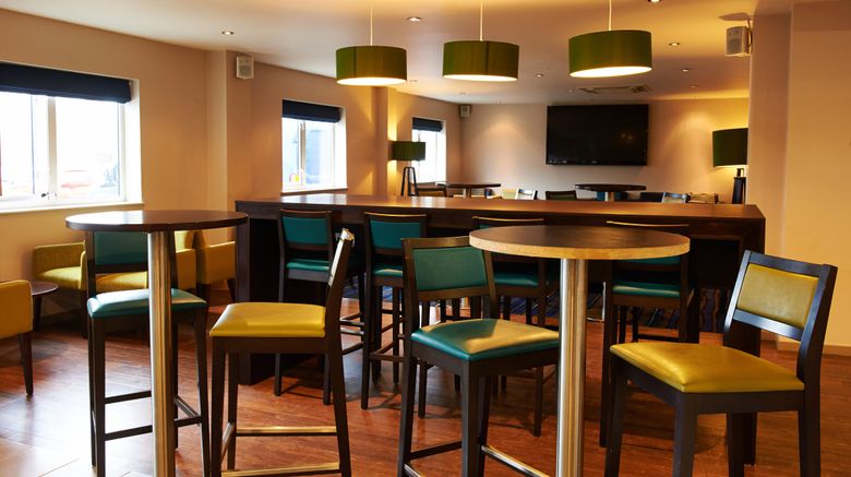 <b>Holiday Inn Express Manchester Airport Lobby</b>. Images powered by <a href="https://www.leonardoworldwide.com/" title="Leonardo Worldwide" target="_blank">Leonardo</a>.