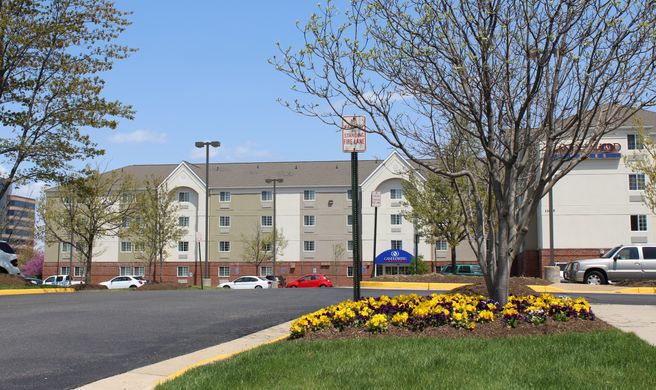 Candlewood Suites Dulles Exterior