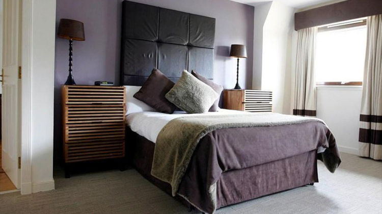 Stirling Court Hotel Suite