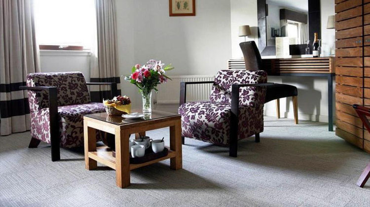 Stirling Court Hotel Suite