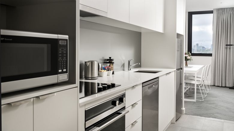 <b>Quest South Perth Foreshore Room</b>. Images powered by <a href="https://www.leonardoworldwide.com/" title="Leonardo Worldwide" target="_blank">Leonardo</a>.