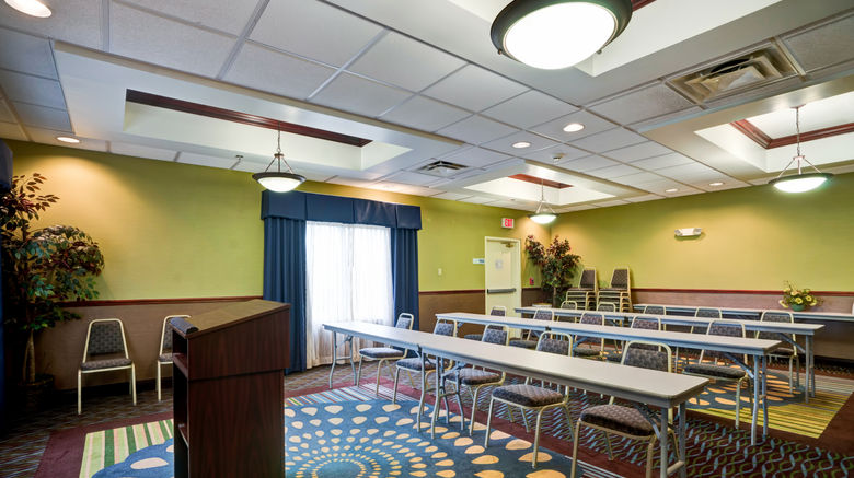 <b>Holiday Inn Expres/Stes Christiansburg Meeting</b>. Images powered by <a href="https://www.leonardoworldwide.com/" title="Leonardo Worldwide" target="_blank">Leonardo</a>.