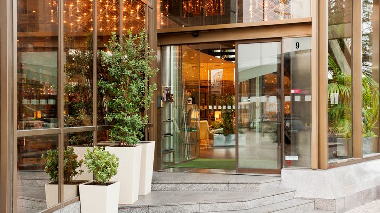 Holiday Inn Lisbon Continental Exterior