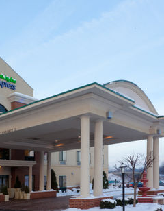 Holiday Inn Express Lordstown NewtonFall