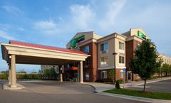 Holiday Inn Express & Suites Detroit