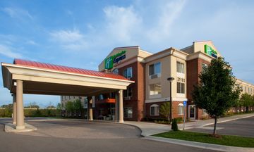 Holiday Inn Express & Suites Detroit