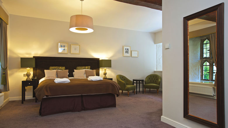 <b>Dartington Hall Hotel Room</b>. Images powered by <a href="https://www.leonardoworldwide.com/" title="Leonardo Worldwide" target="_blank">Leonardo</a>.