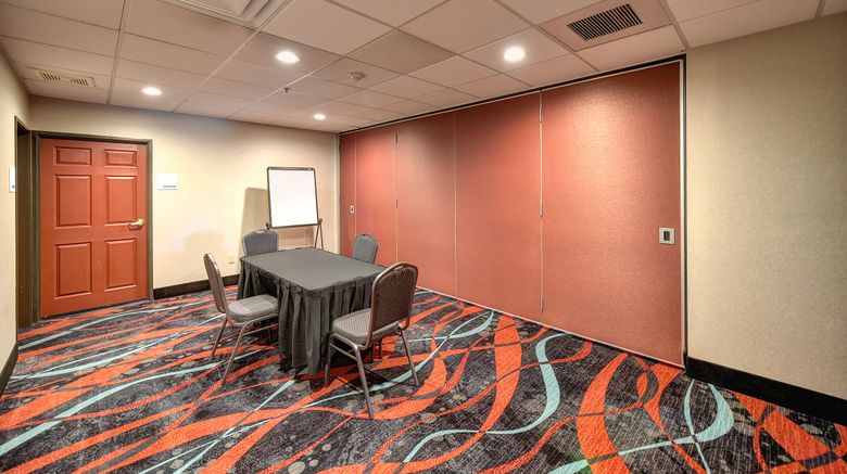 <b>Holiday Inn Express Hotel & Suites Meeting</b>. Images powered by <a href="https://www.leonardoworldwide.com/" title="Leonardo Worldwide" target="_blank">Leonardo</a>.