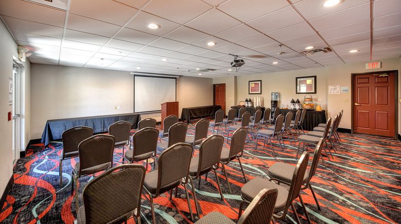 <b>Holiday Inn Express Hotel & Suites Meeting</b>. Images powered by <a href="https://www.leonardoworldwide.com/" title="Leonardo Worldwide" target="_blank">Leonardo</a>.