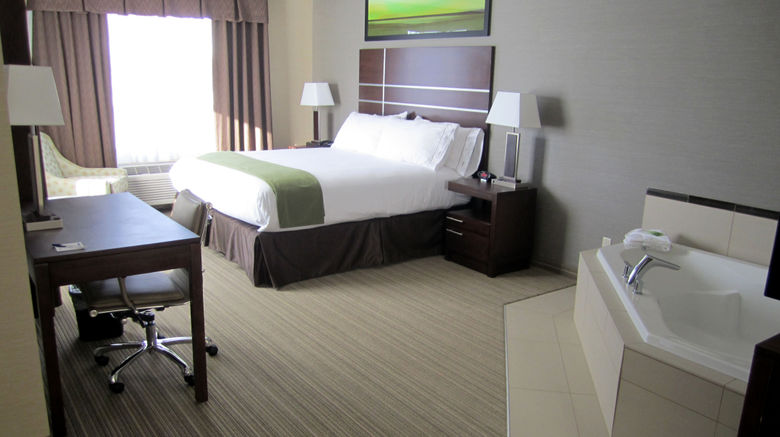 <b>Holiday Inn Express Golden Hwy 1 Suite</b>. Images powered by <a href="https://www.leonardoworldwide.com/" title="Leonardo Worldwide" target="_blank">Leonardo</a>.