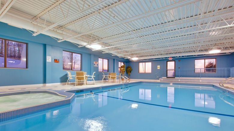 <b>Holiday Inn Express Pool</b>. Images powered by <a href="https://www.leonardoworldwide.com/" title="Leonardo Worldwide" target="_blank">Leonardo</a>.