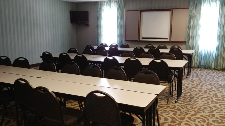 <b>Holiday Inn Express Meeting</b>. Images powered by <a href="https://www.leonardoworldwide.com/" title="Leonardo Worldwide" target="_blank">Leonardo</a>.