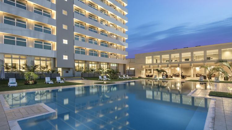 Fraser Suites Abuja Pool