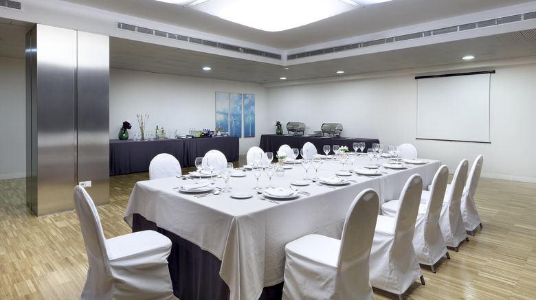 <b>EXE Tres Cantos Hotel Meeting</b>. Images powered by <a href="https://www.leonardoworldwide.com/" title="Leonardo Worldwide" target="_blank">Leonardo</a>.