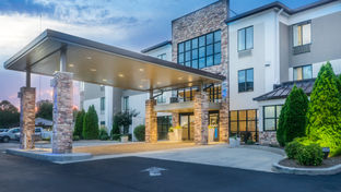 Holiday Inn Express & Suites Fort Payne