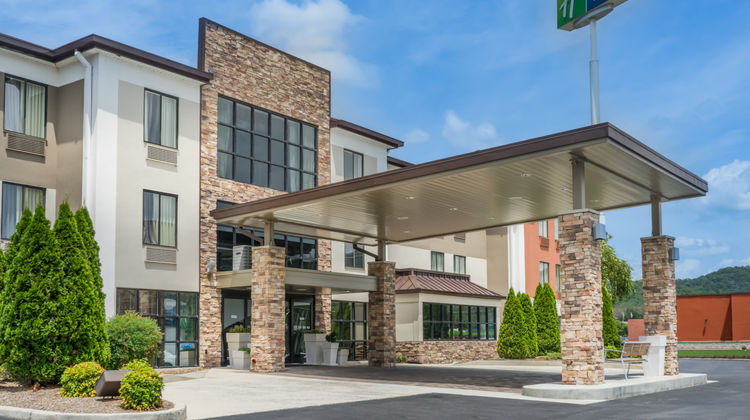 Holiday Inn Express & Suites Fort Payne Exterior