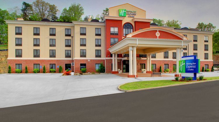 Holiday Inn Express & Sts Cross Lanes Exterior