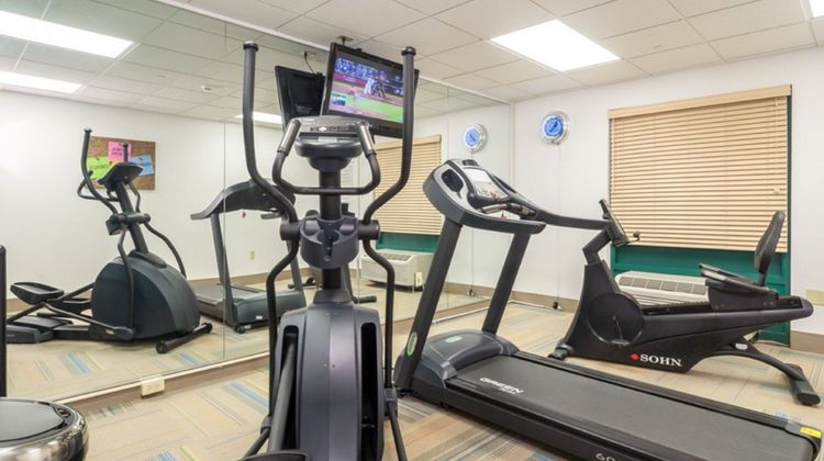 Holiday Inn Express Hotel & Suites Health Club