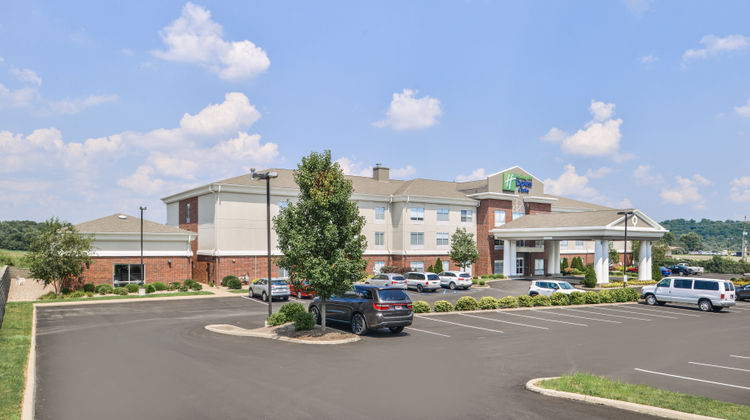 Holiday Inn Express Hotel & Suites Exterior