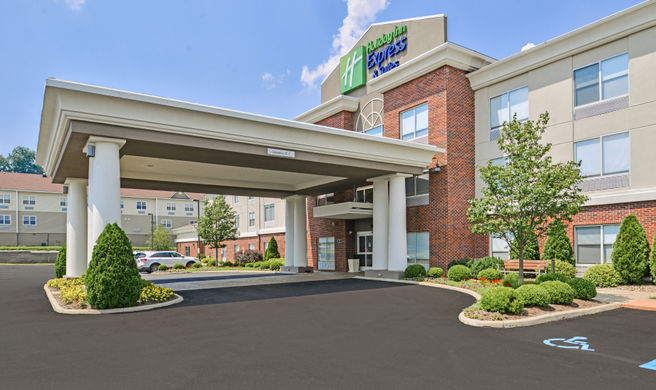 Holiday Inn Express Hotel & Suites Exterior