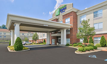 Holiday Inn Express Hotel & Suites