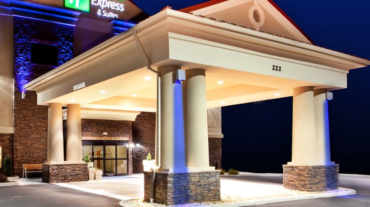 Holiday Inn Express Lewisburg Exterior