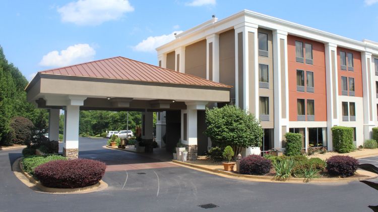 Holiday Inn Express Forsyth Exterior