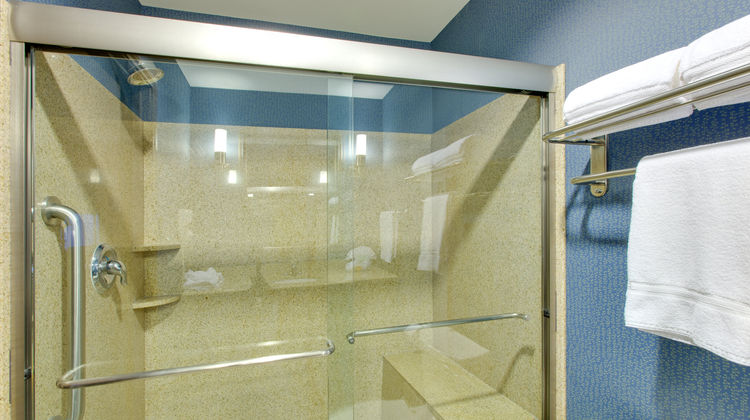 Holiday Inn Houston East-Channelview Room