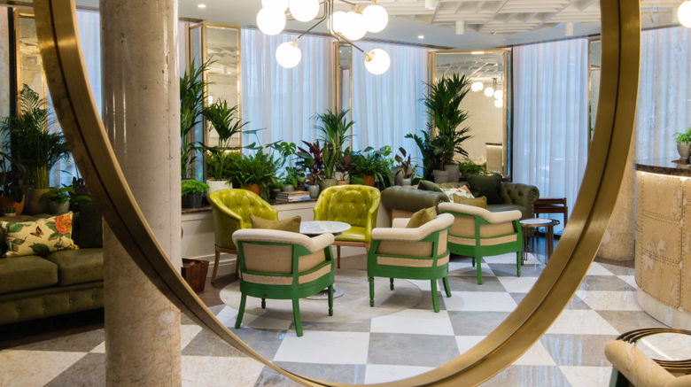 <b>Vintry & Mercer Lobby</b>. Images powered by <a href="https://www.leonardoworldwide.com/" title="Leonardo Worldwide" target="_blank">Leonardo</a>.
