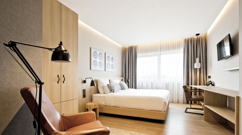 <b>Urban Lodge Hotel Room</b>. Images powered by <a href="https://www.leonardoworldwide.com/" title="Leonardo Worldwide" target="_blank">Leonardo</a>.