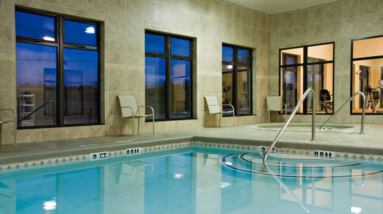 Holiday Inn Express Borger Pool