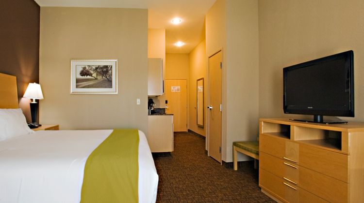 Holiday Inn Express Borger Room