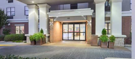 Holiday Inn Express Byron Exterior
